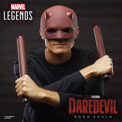 Marvel Legends Series Daredevil: Born Again Premium-Rollenspielmaske und Billy Club
