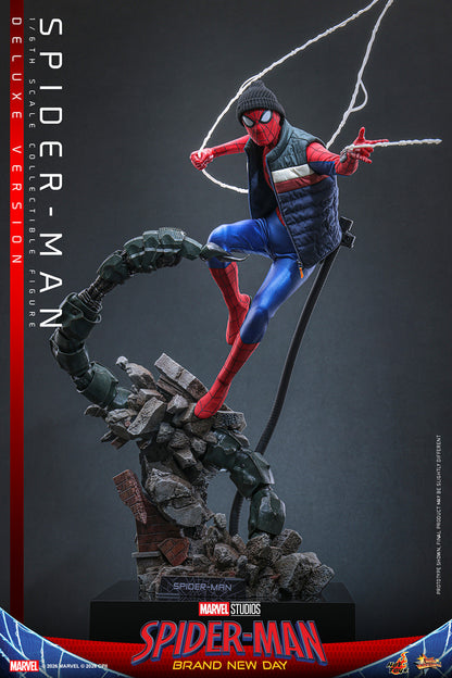 Hot Toys Spider-Man Brand New Day Deluxe 1/6 scale figure — beanie and puffer vest