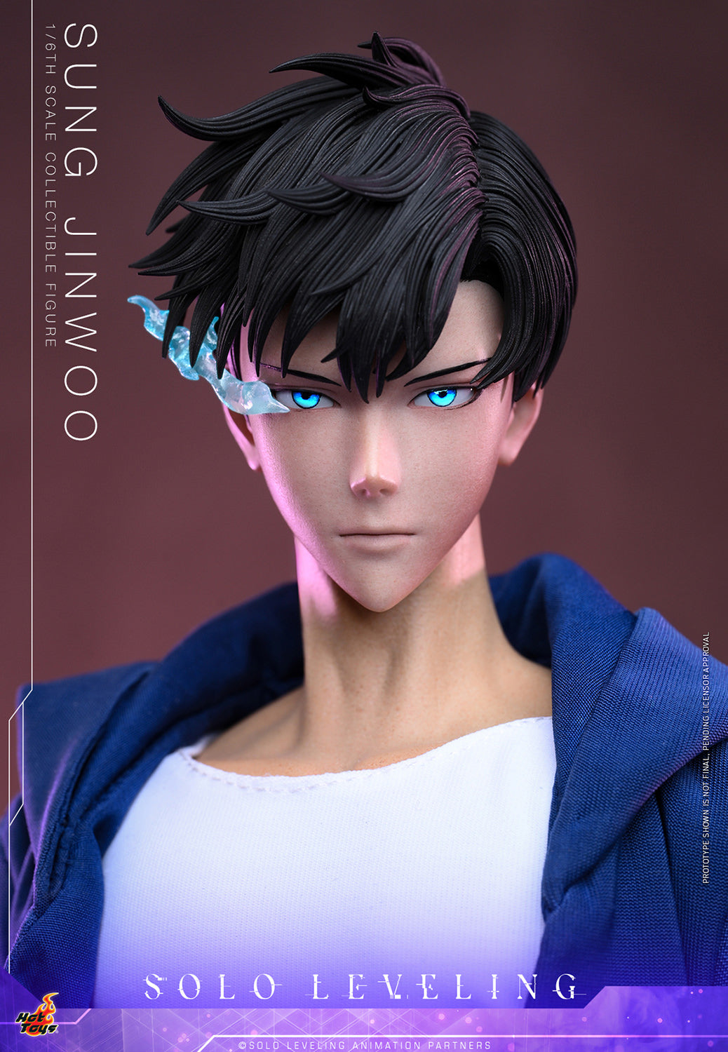 Hot Toys Sung Jinwoo Solo Leveling 1/6 scale figure — alternate pose
