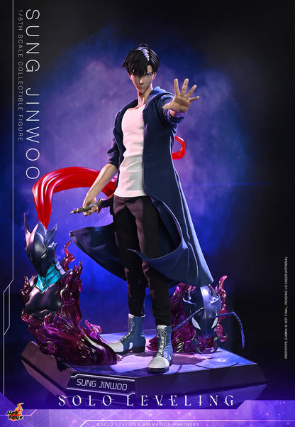 Hot Toys Sung Jinwoo Solo Leveling 1/6 scale figure — blue long coat detail