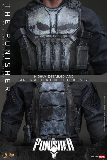Hot Toys The Punisher 1/6 scale figure — pistol and magazines