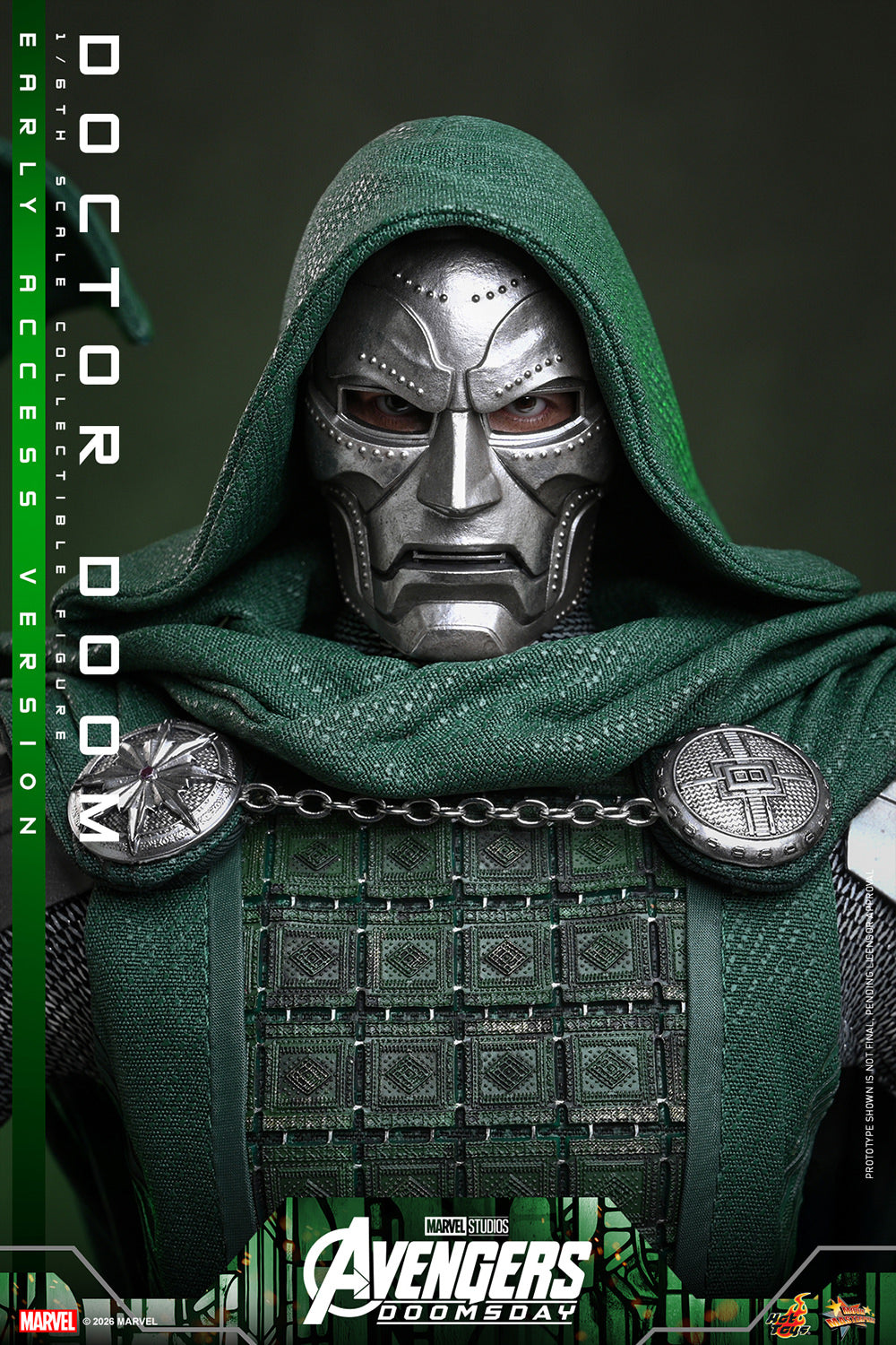 Hot Toys Doctor Doom Avengers Doomsday 1/6 scale figure — masked head detail