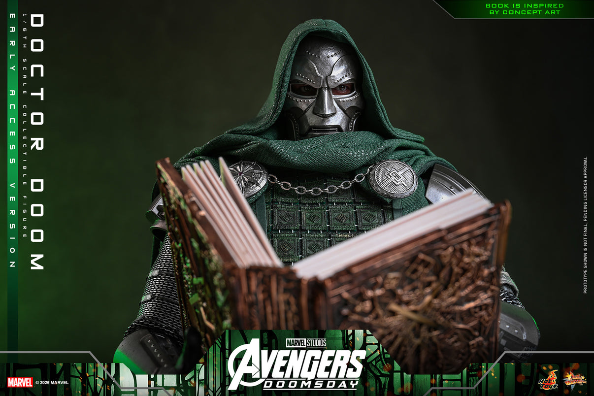 Hot Toys Doctor Doom Avengers Doomsday 1/6 scale figure — armour lower body