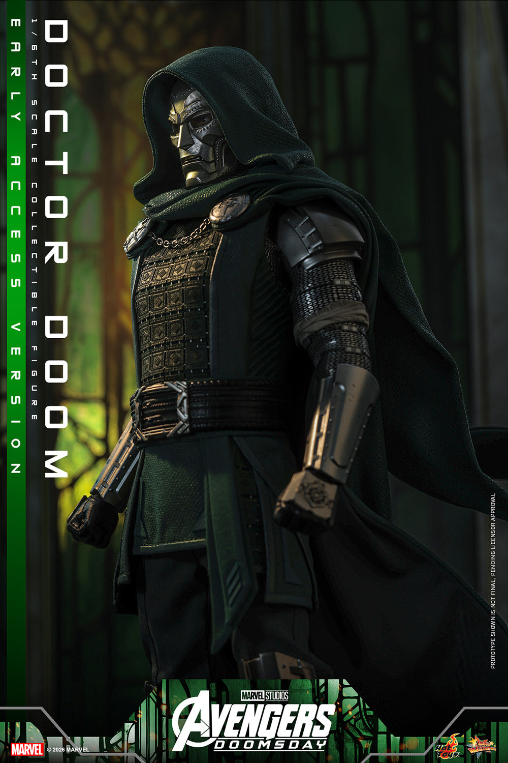 Hot Toys Doctor Doom Avengers Doomsday 1/6 scale figure — cloak and clasp detail