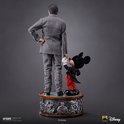 Iron Studios Walt Disney & Mickey Mouse Legacy Replica 1/4 statue - unpainted prototype detail view 3