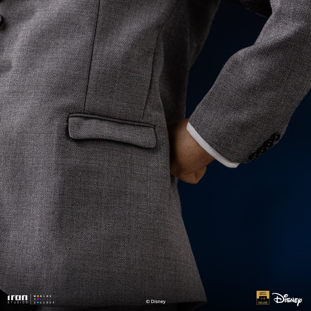Iron Studios Walt Disney & Mickey Mouse Legacy Replica 1/4 statue - hand-painted detail view 10